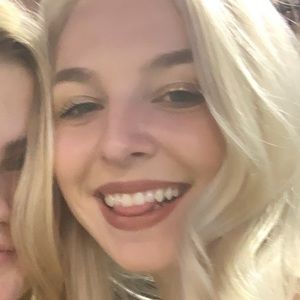 Meet your Posher, Elle